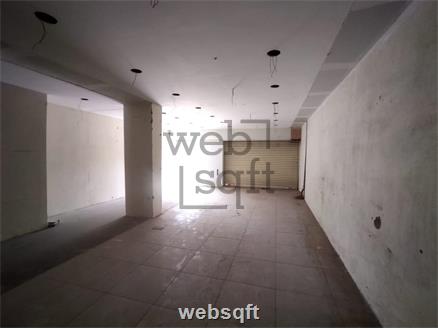 Retail showroom for Rent